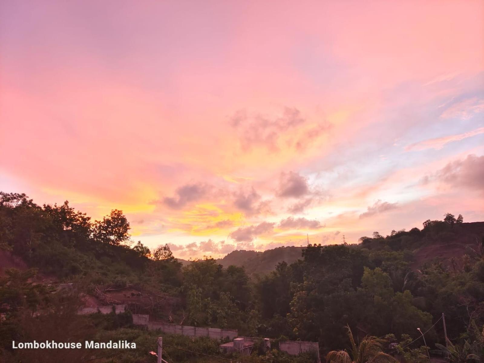 فندق Lombokhouse Mandalika Kuta  المظهر الخارجي الصورة