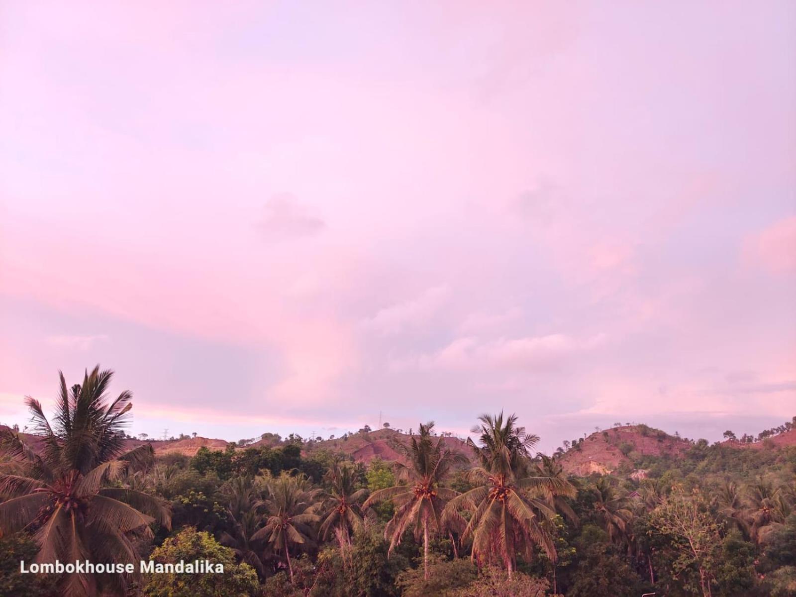 فندق Lombokhouse Mandalika Kuta  المظهر الخارجي الصورة