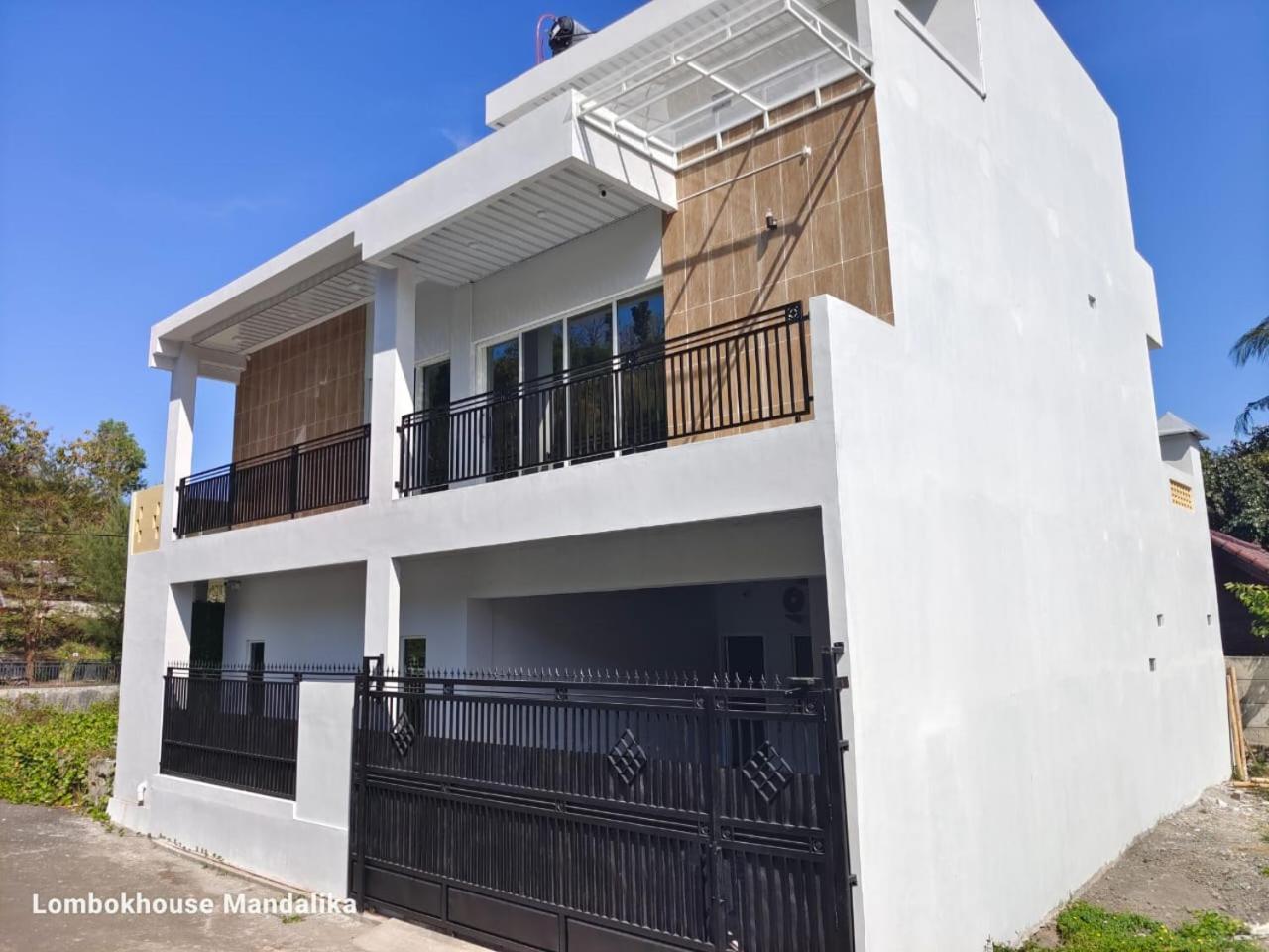 فندق Lombokhouse Mandalika Kuta  المظهر الخارجي الصورة