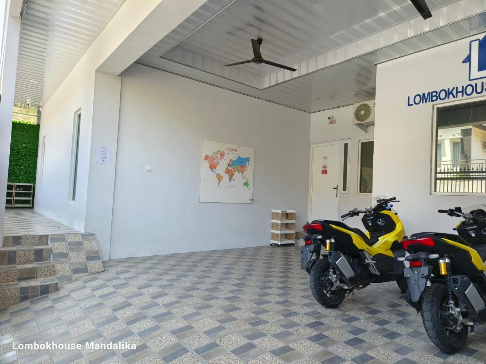 فندق Lombokhouse Mandalika Kuta  المظهر الخارجي الصورة